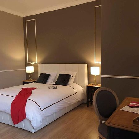 Sejour De Charme Au Chateau Avec Petit-Dejeuner Et Parking - Fr-1-591-705 Cluis Ngoại thất bức ảnh